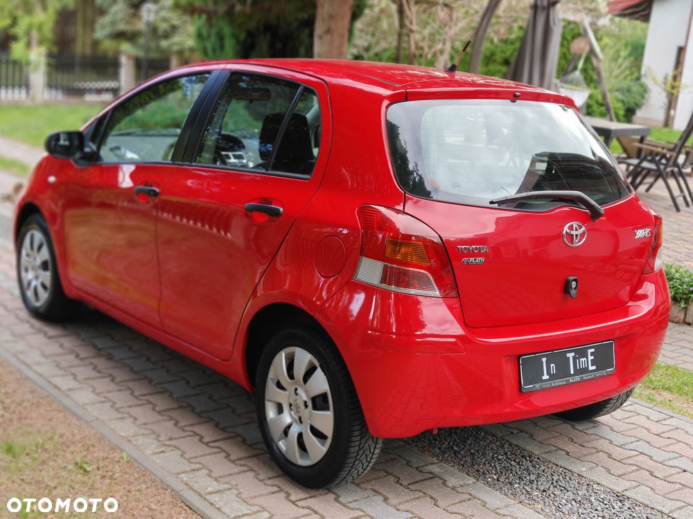 Toyota Yaris - 4