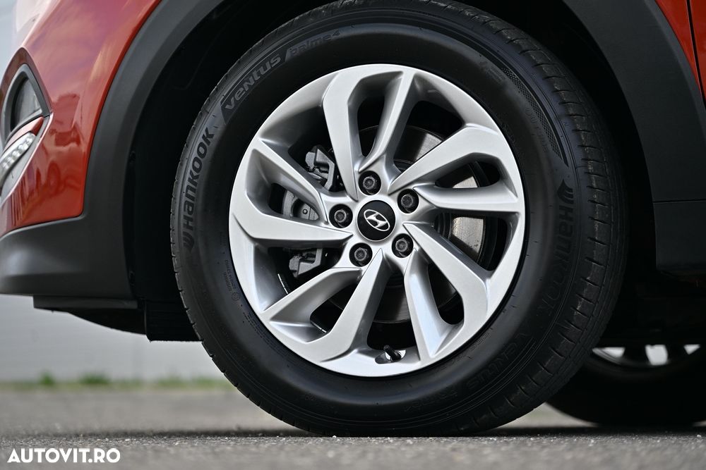 Hyundai Tucson 2.0 CRDI 4WD Automatik Style - 32