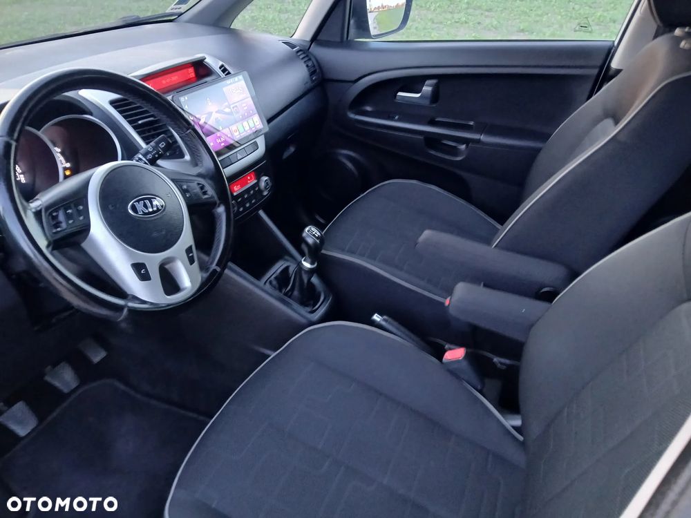 Kia Venga 1.4 CVVT Business Line - 37