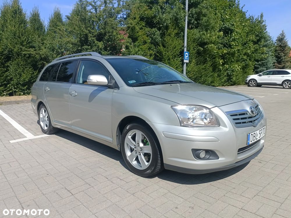 Toyota Avensis - 7