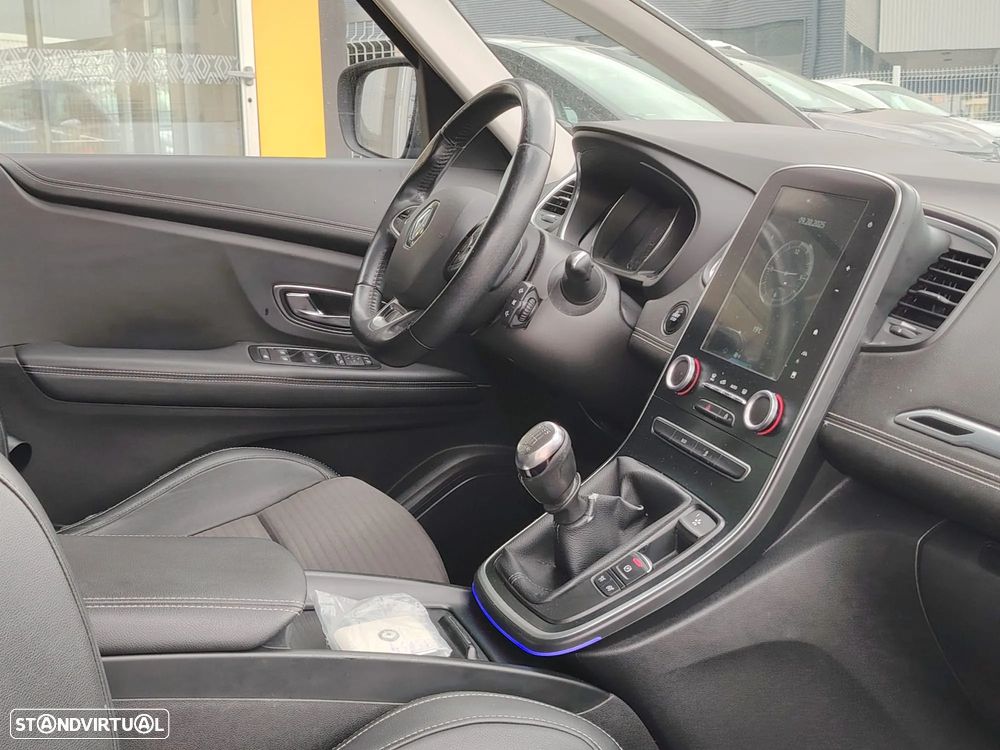 Renault Grand Scénic 1.6 dCi Bose Edition SS - 18