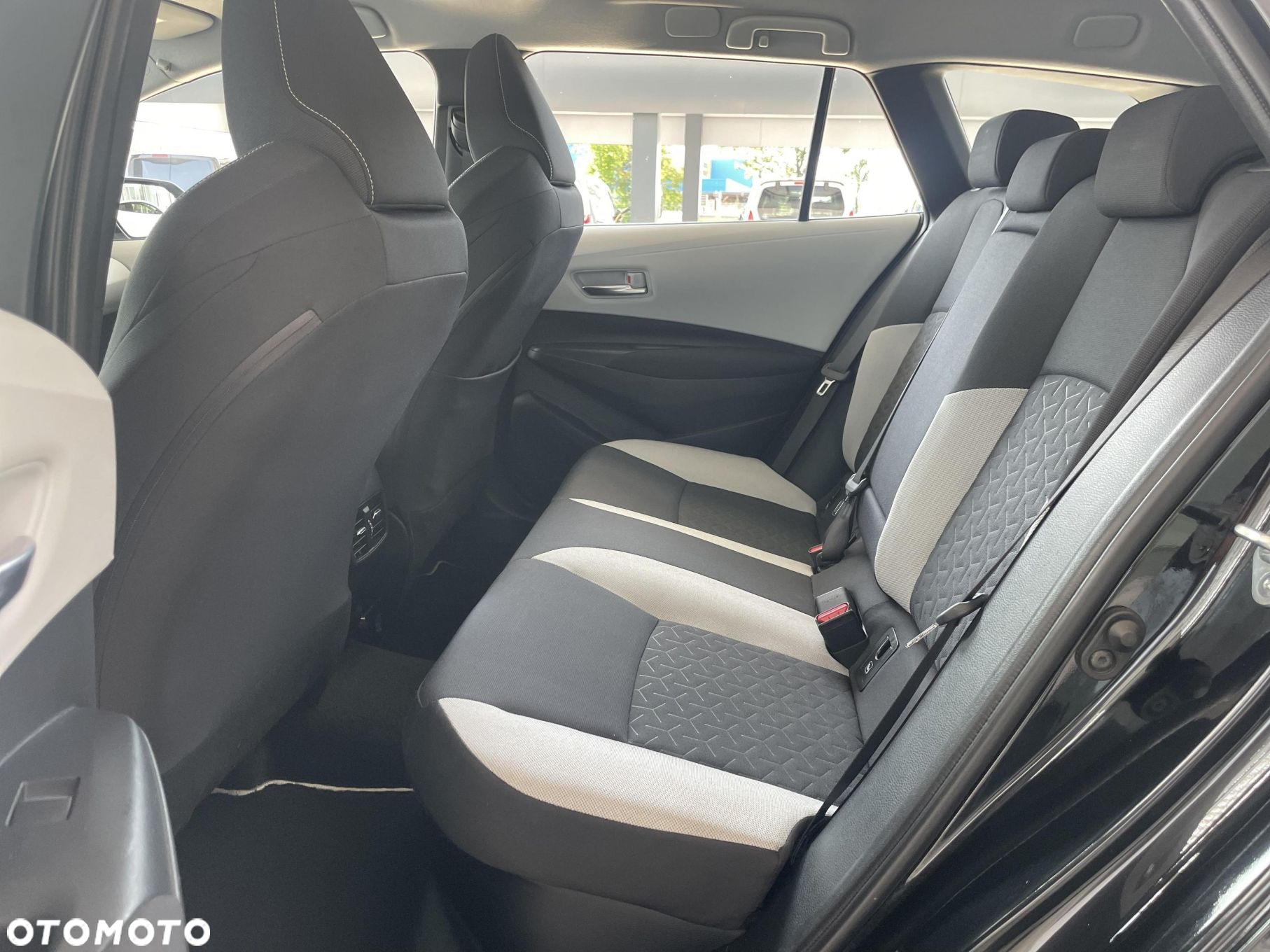 Toyota Corolla - 14