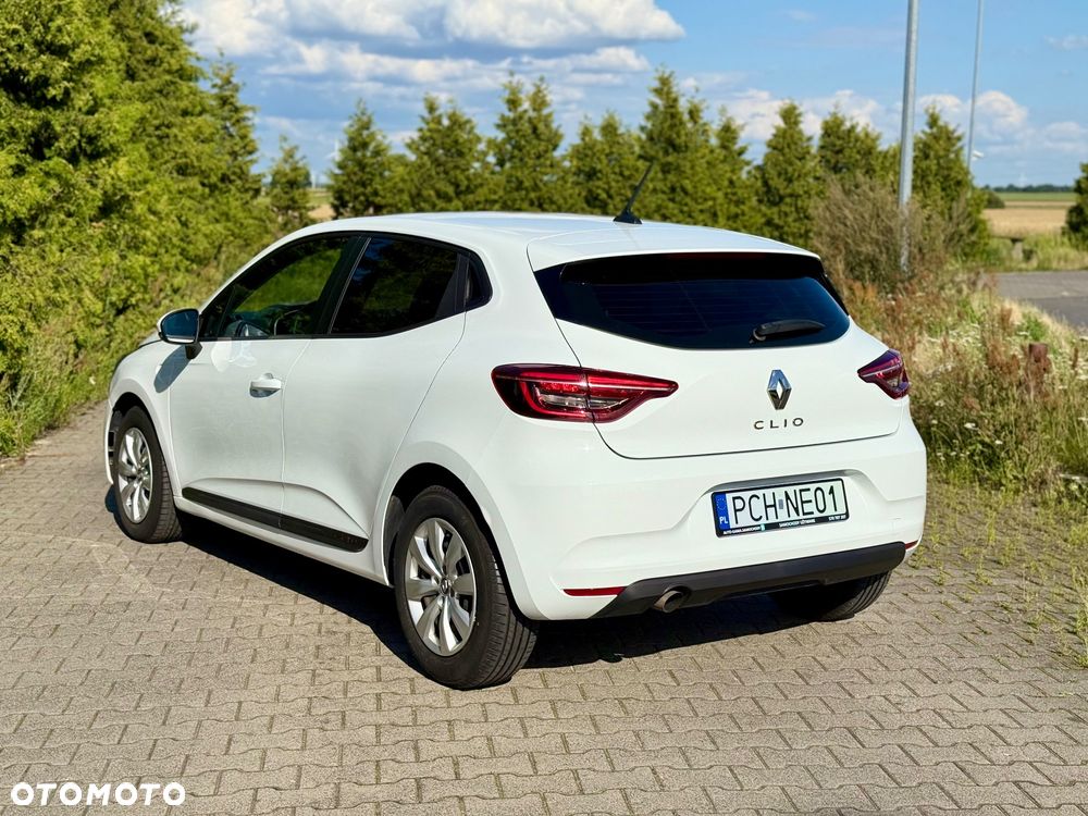 Renault Clio - 8