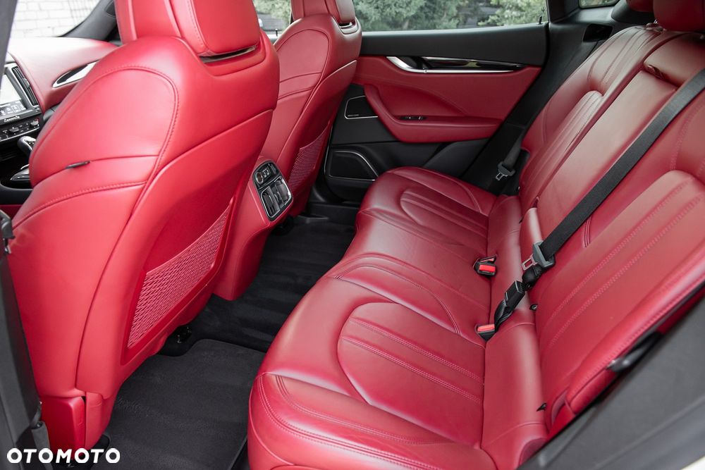 Maserati Levante Granlusso - 19