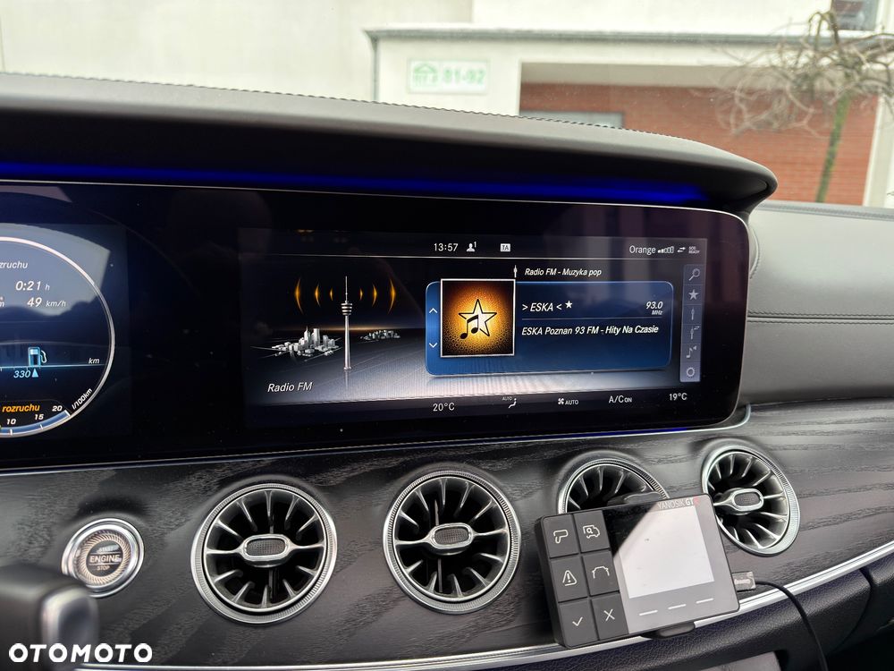 Mercedes-Benz Klasa E 220 d 4-Matic 9G-TRONIC - 16