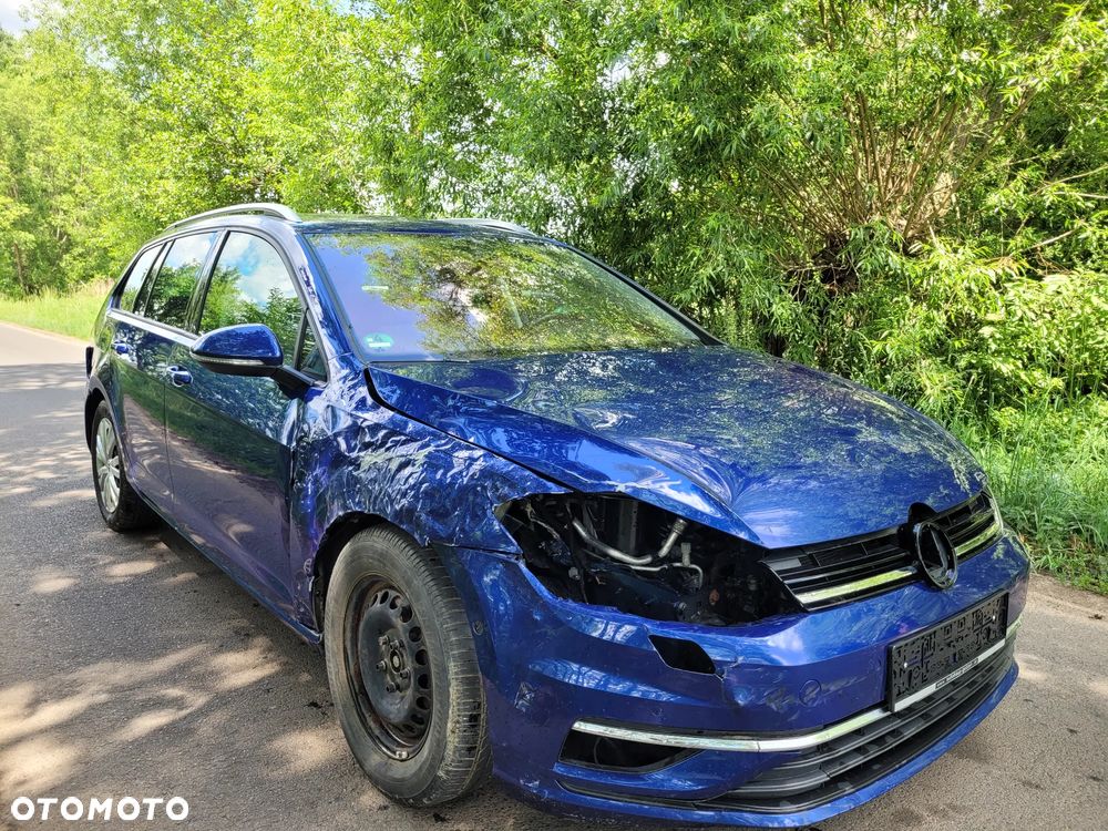 Volkswagen Golf 1.6 TDI Sound - 27