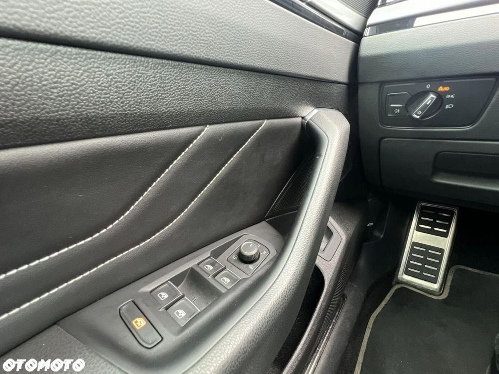 Volkswagen Arteon 2.0 TSI R-Line DSG - 17