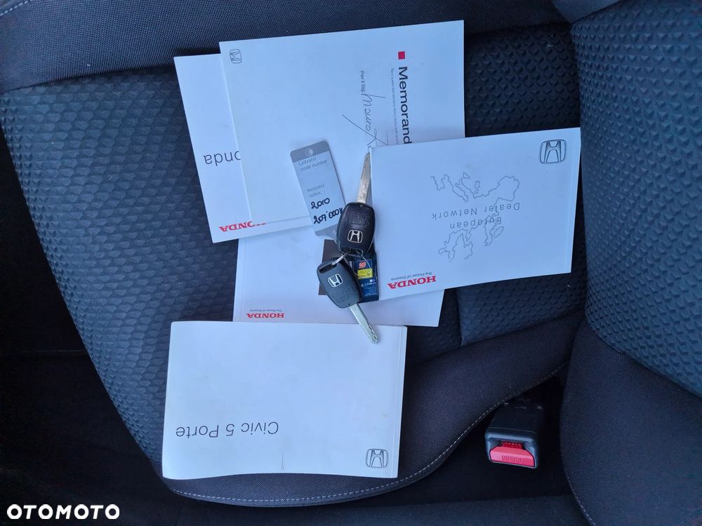 Honda Civic 1.4 i-VTEC Comfort - 24