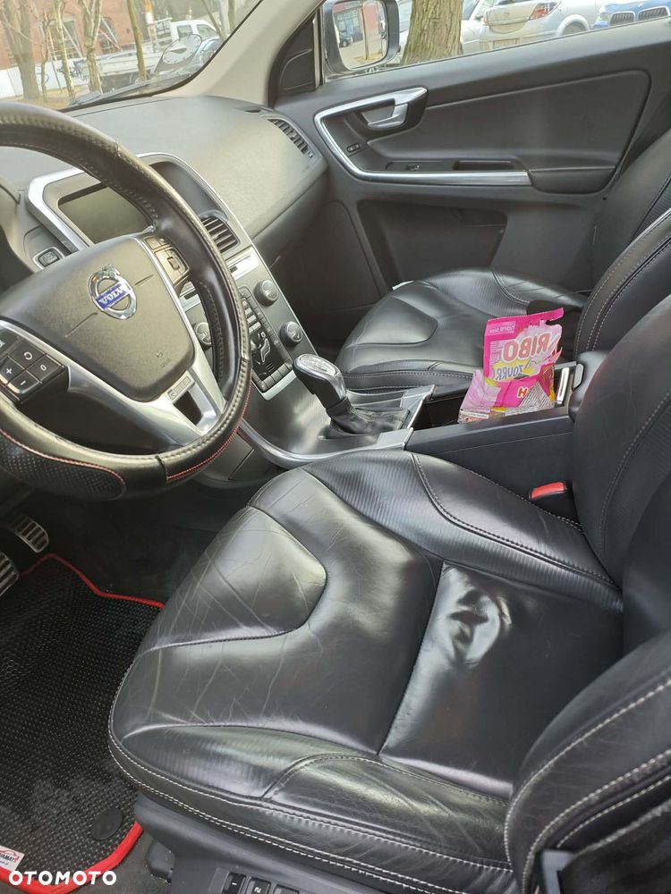 Volvo XC 60 D4 Geartronic RDesign - 11