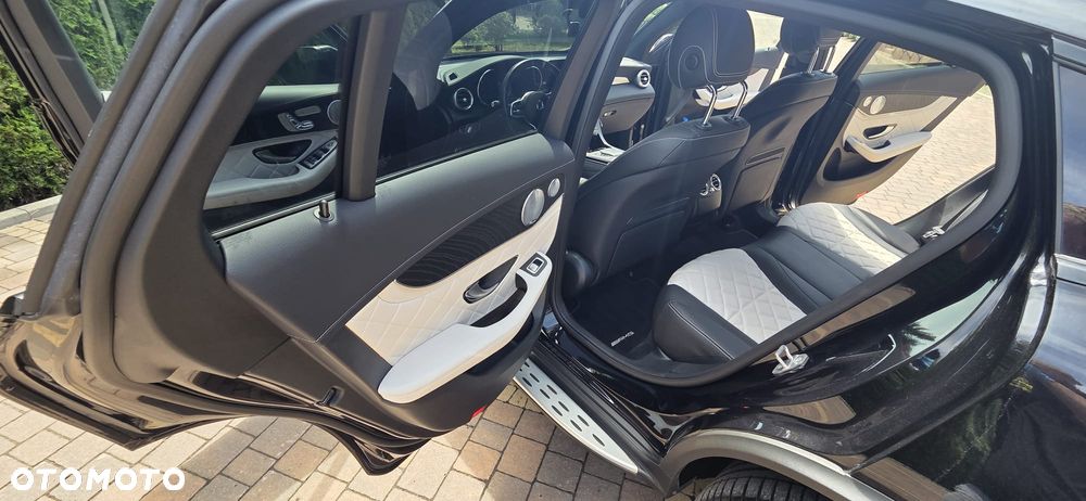 Mercedes-Benz GLC 400 d 4Matic 9G-TRONIC AMG Line - 31