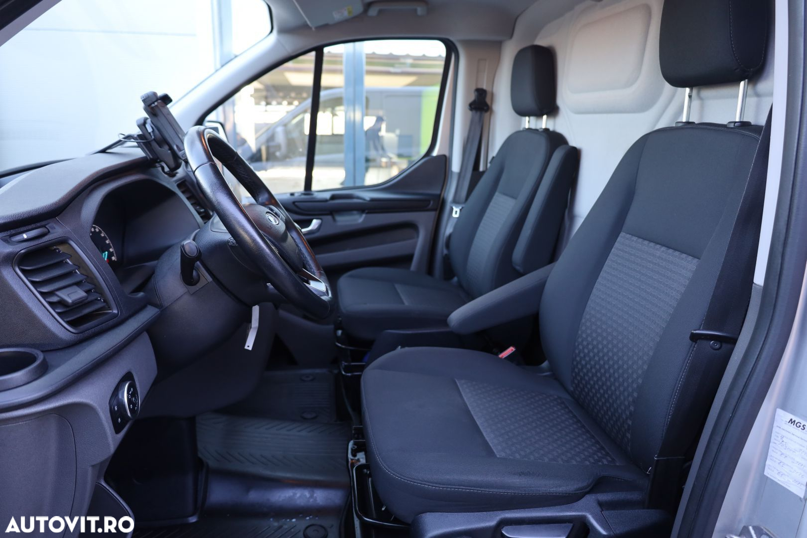 Ford Transit Custom - 13