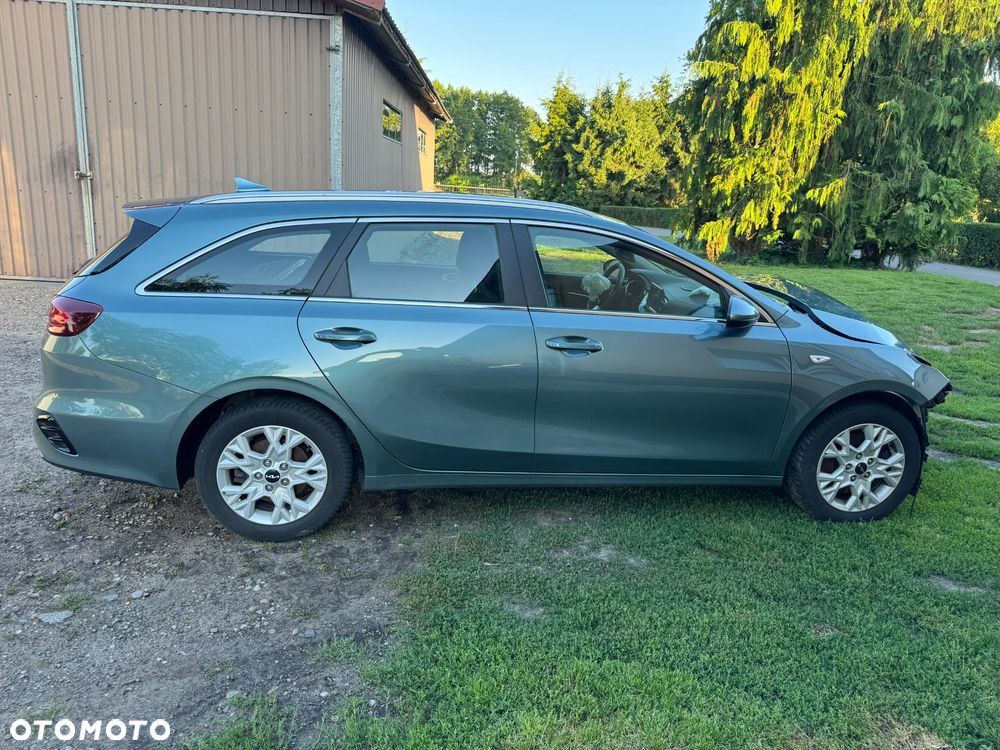 Kia Ceed 1.6 CRDi (48V Mild-Hybrid) DCT7 Vision - 8