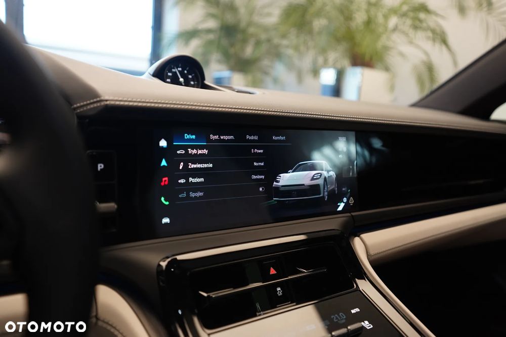 Porsche Panamera - 23