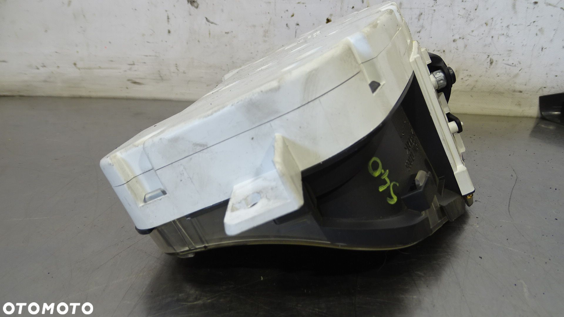 LICZNIK VOLVO S40 II 2.0 30710071 - 7