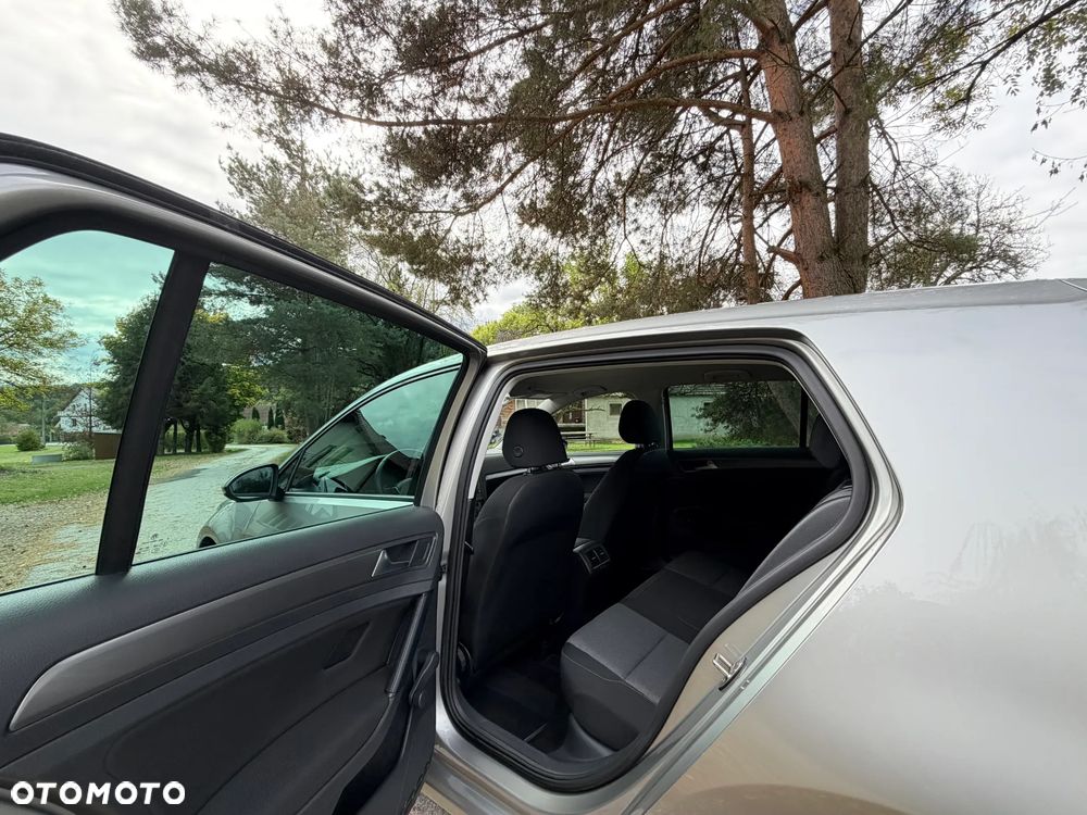 Volkswagen Golf 1.2 TSI BMT Trendline Perfectline - 21