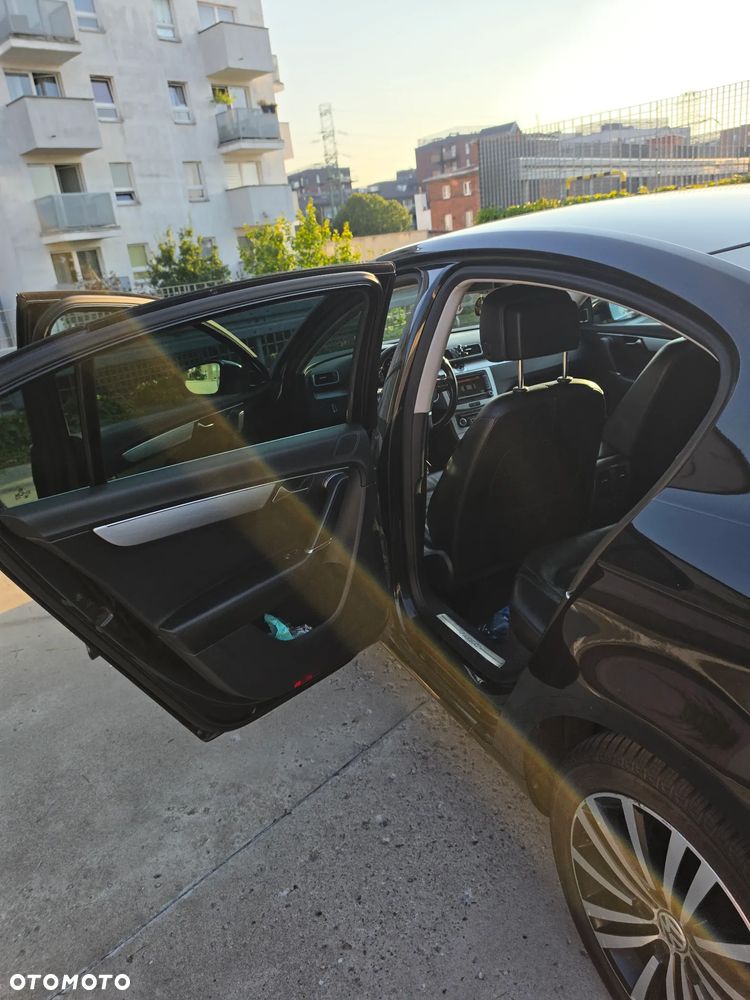 Volkswagen Passat 2.0 TDI Highline DSG - 11