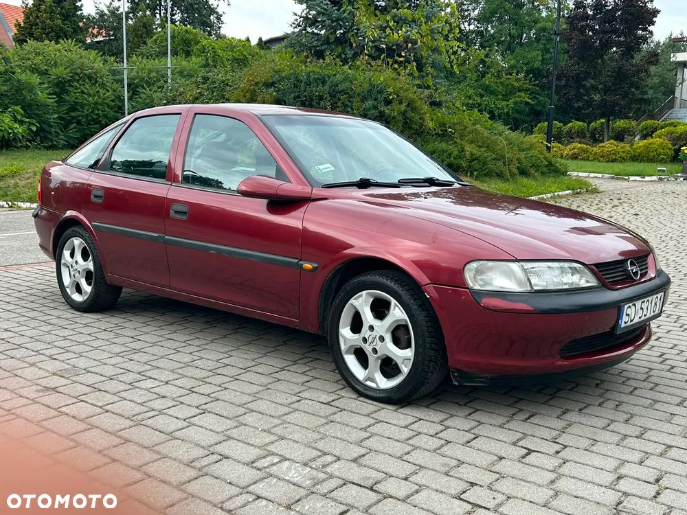 Opel Vectra 1.6 GL - 20