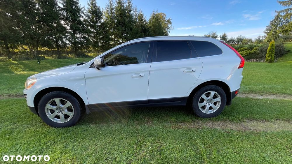 Volvo XC 60 3.2 AWD Momentum - 4