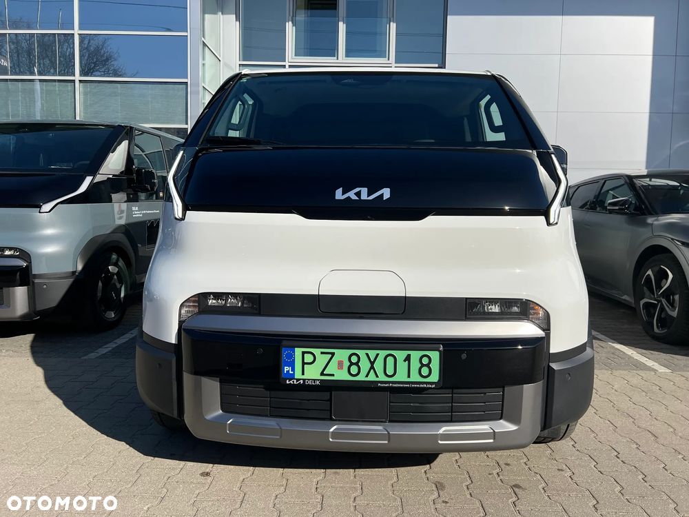 Kia PV5 - 5