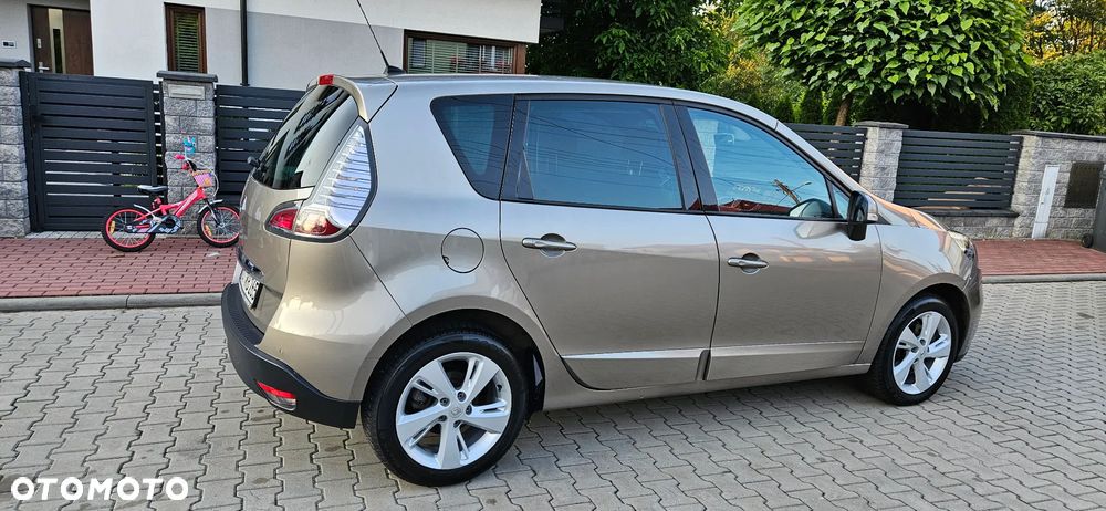 Renault Scenic 1.6 16V 110 LIMITED - 9