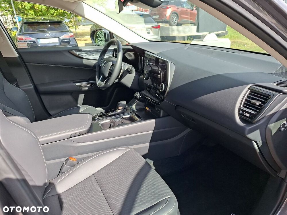 Lexus NX 350h Prestige 2WD - 17