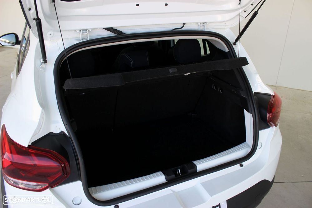 Dacia Sandero 1.0 TCe Stepway Essential - 11