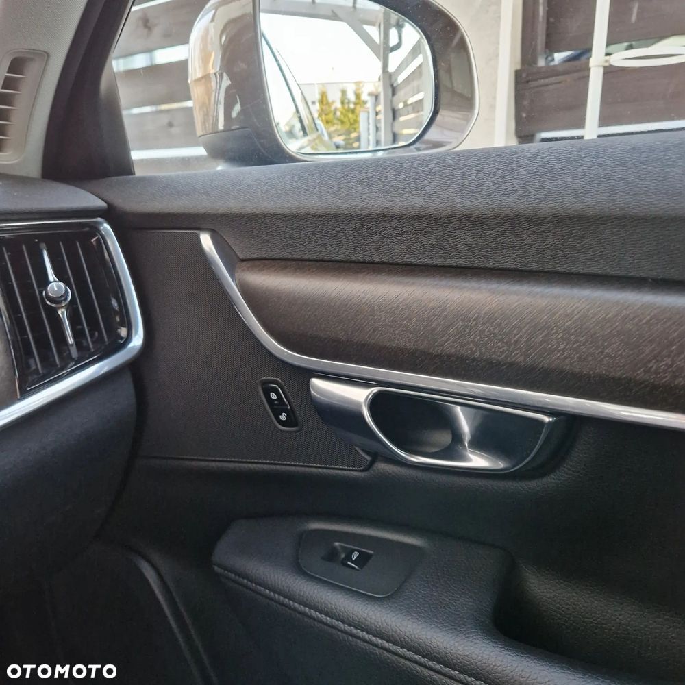 Volvo V90 D5 AWD Momentum - 20