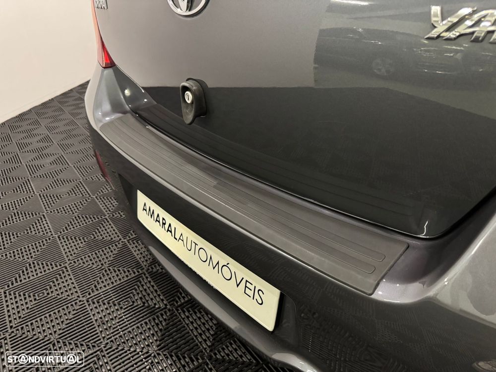 Toyota Yaris - 22