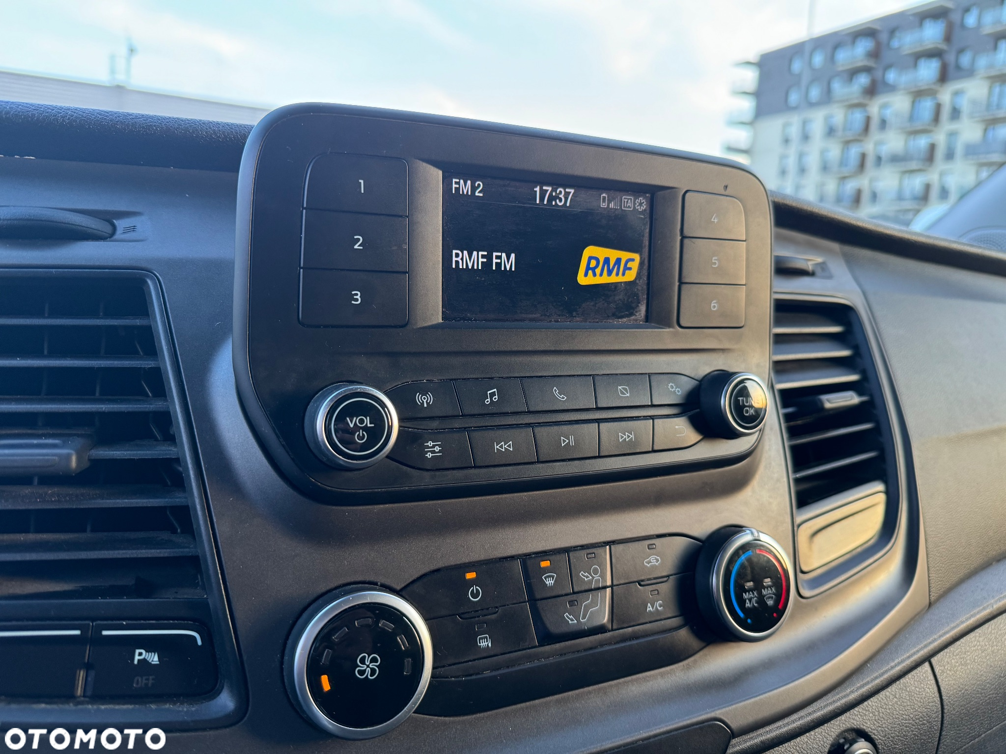 Ford Transit Custom - 14