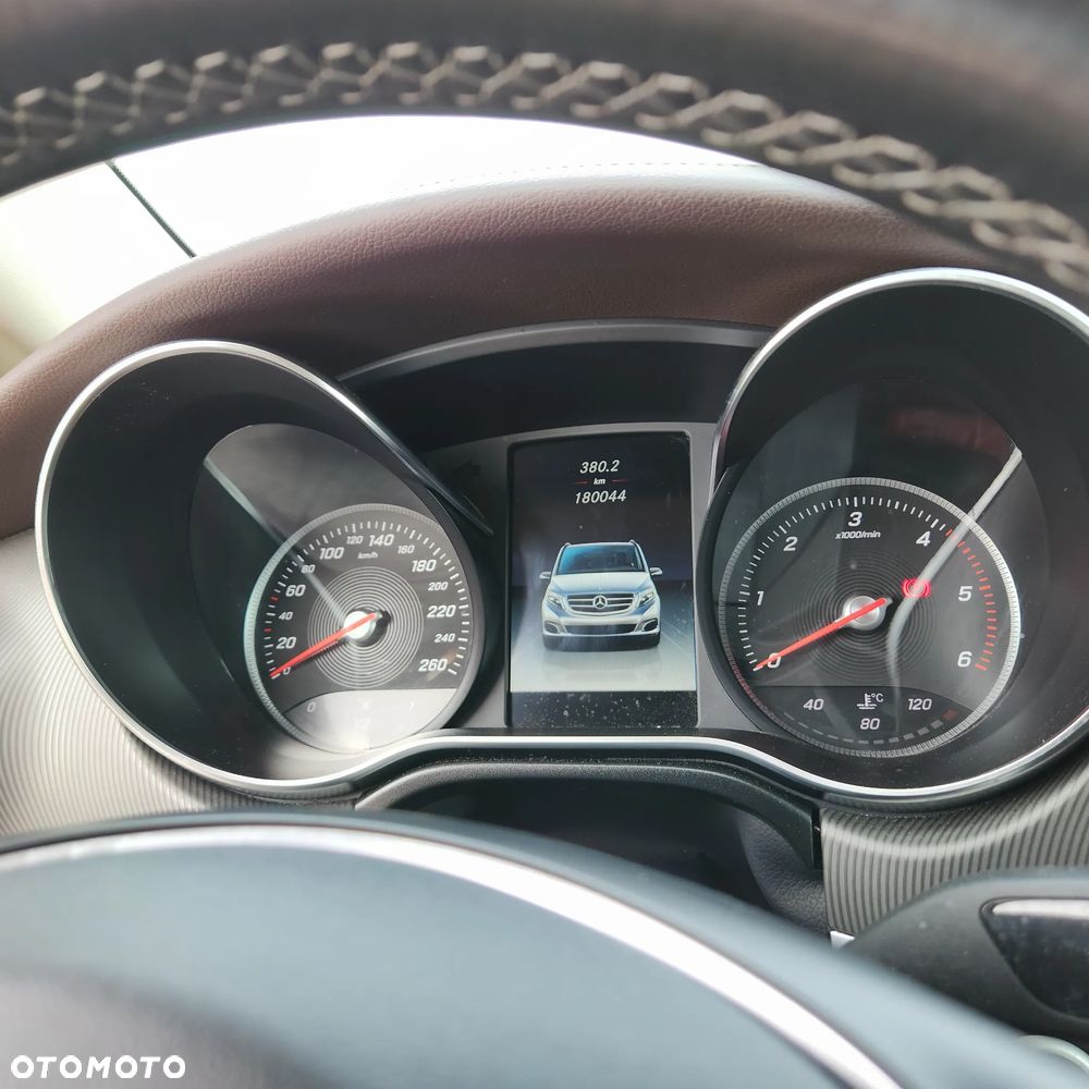 Mercedes-Benz Klasa V 250 d 4-Matic Avantgarde 7G-Tronic (d³ugi) - 27