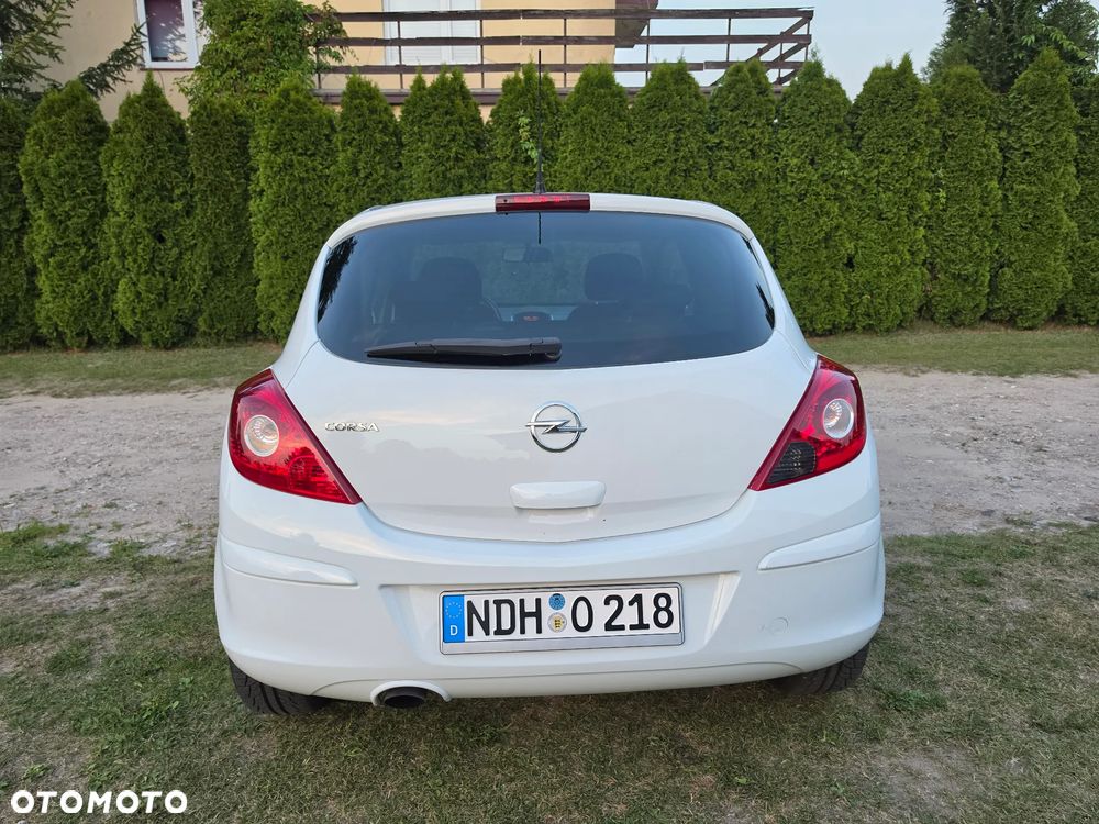 Opel Corsa 1.4 16V Graphite - 6