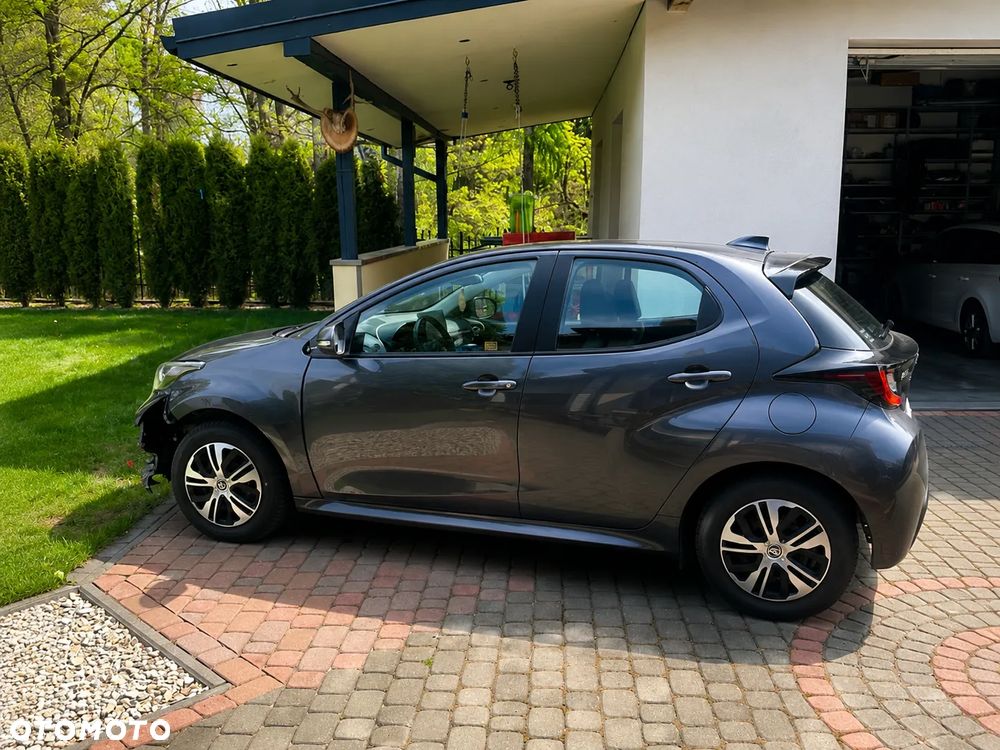 Toyota Yaris - 8
