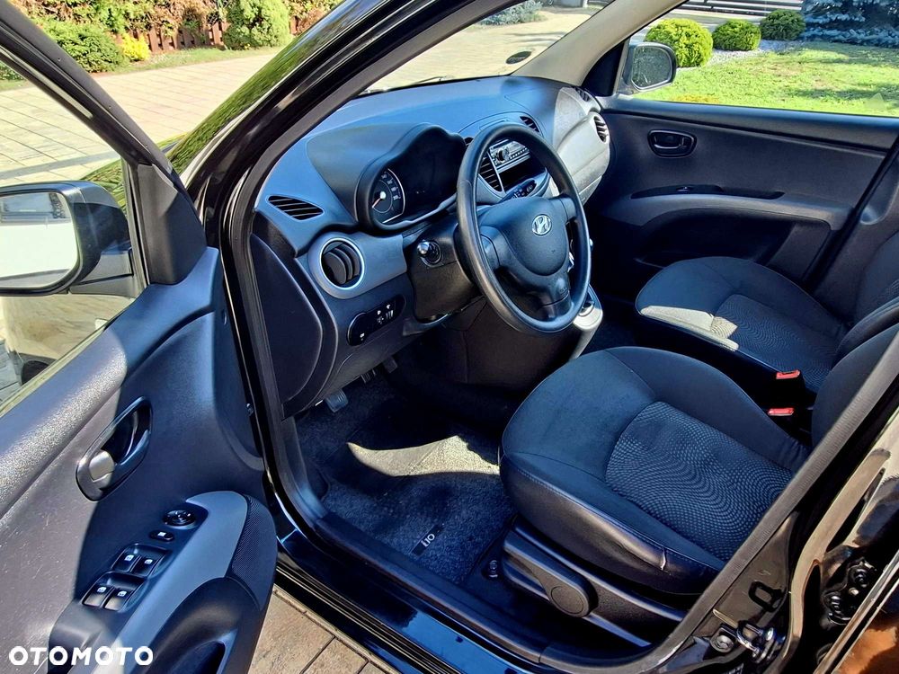 Hyundai i10 1.1 FIFA WM Edition - 5
