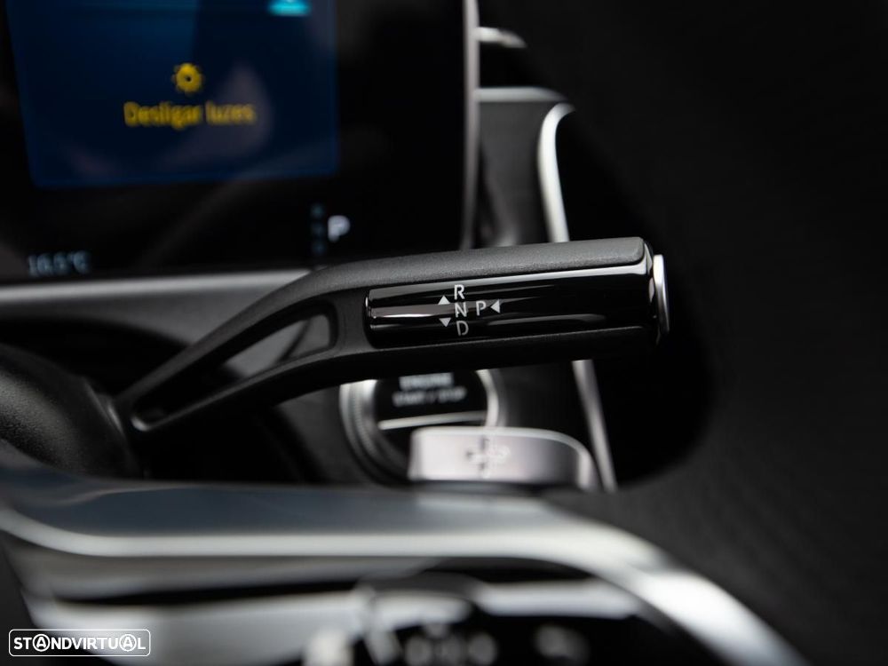 Mercedes-Benz E 220 d AMG Line - 20