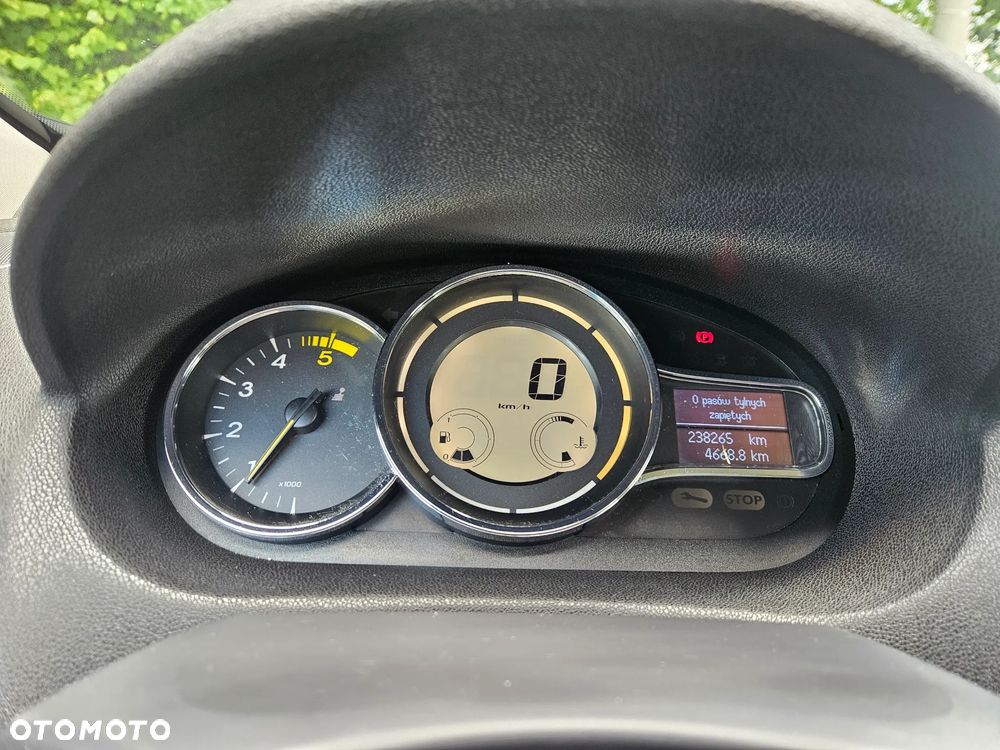 Renault Megane ENERGY dCi 110 Start & Stopp LIMITED - 12