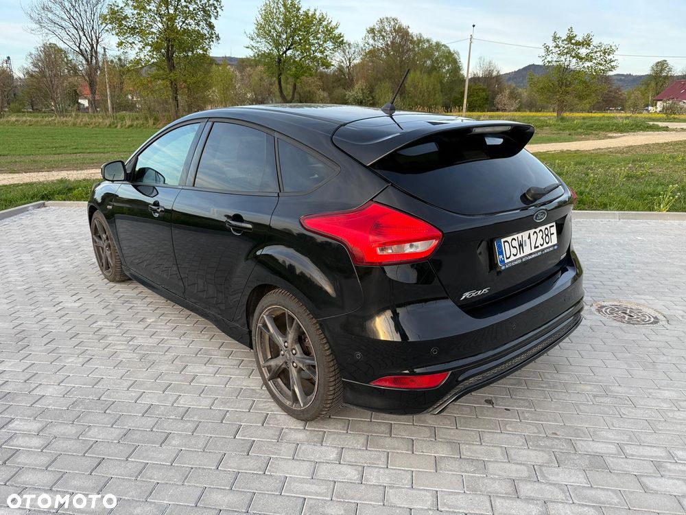 Ford Focus 1.5 EcoBoost ST-Line - 3
