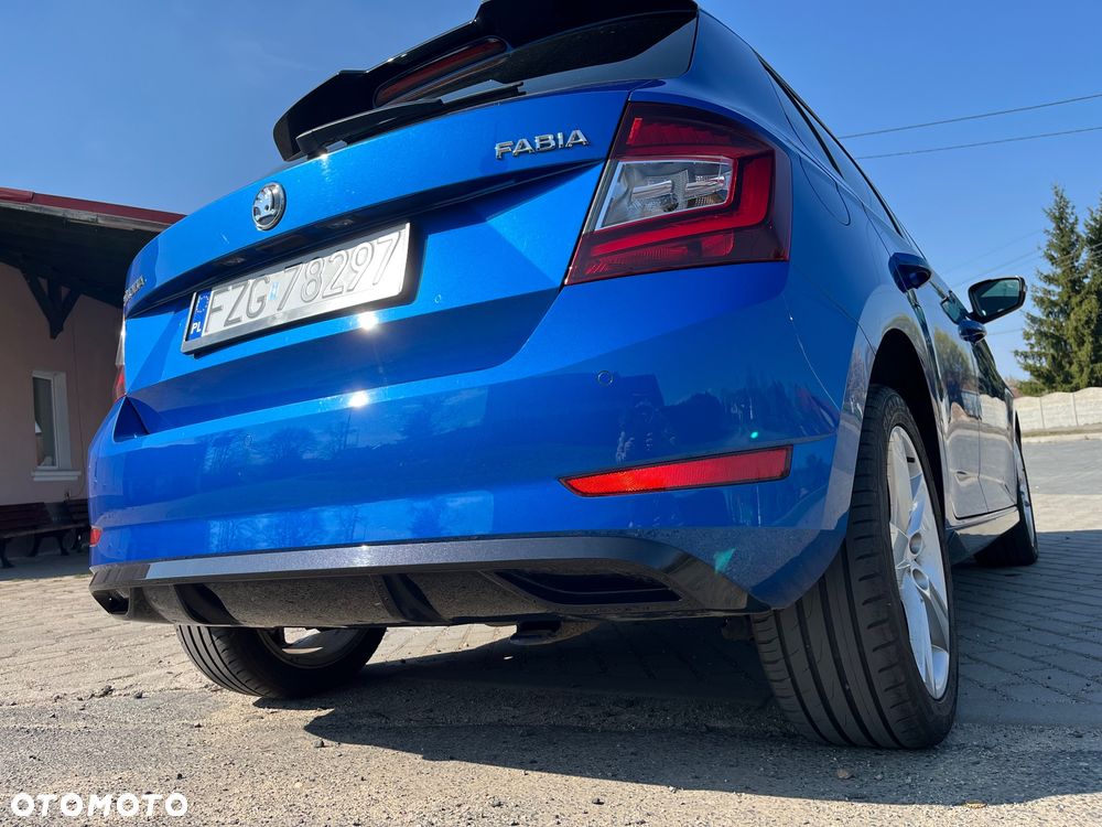 Skoda Fabia 1.0 TSI Monte Carlo - 9