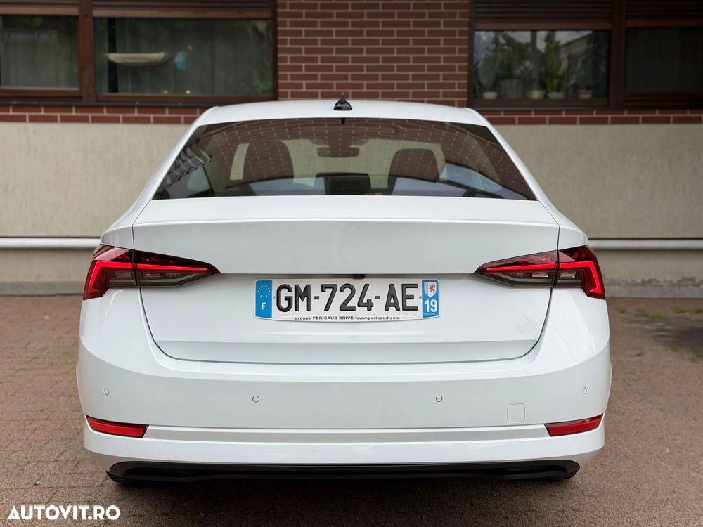 Skoda Octavia 2.0 TDI DSG Ambition - 5