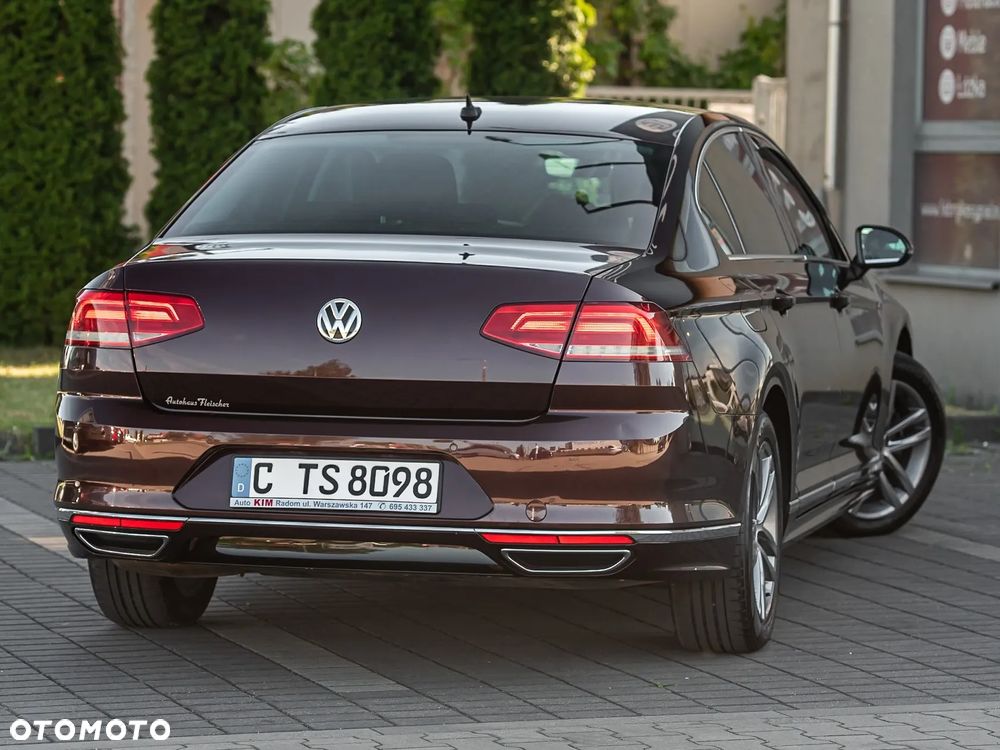Volkswagen Passat - 14