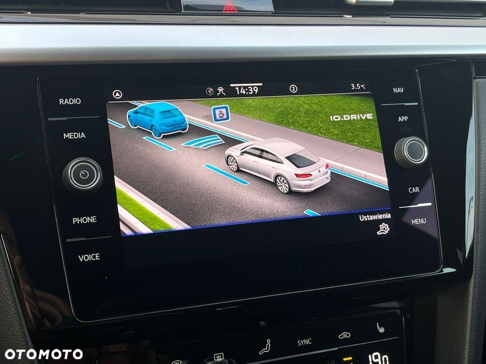 Volkswagen Arteon 2.0 TSI DSG R-Line - 29