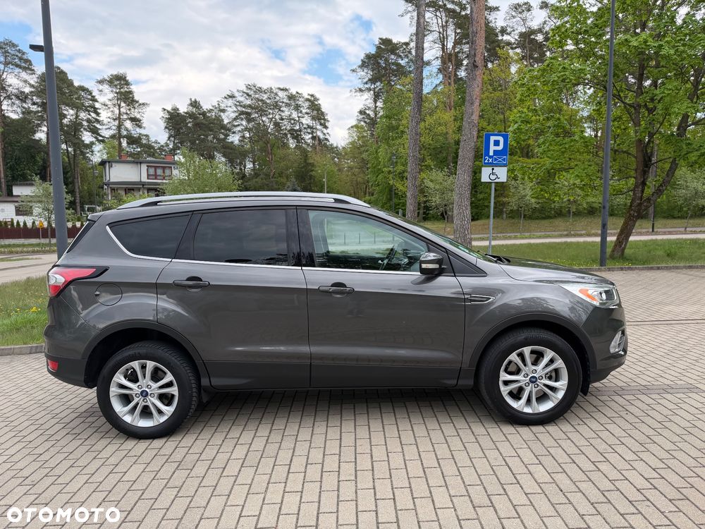 Ford Kuga 2.0 TDCi 2x4 Titanium - 5