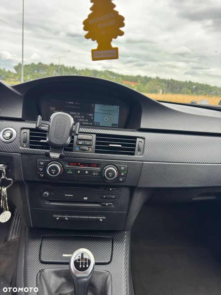 BMW Seria 3 320i - 14