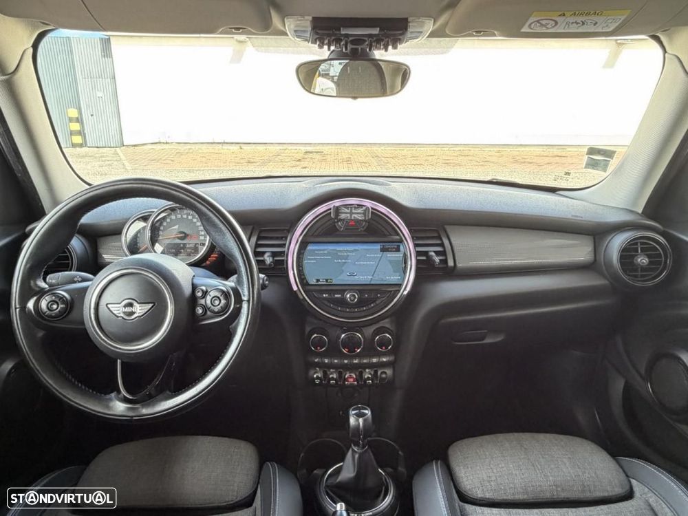 MINI 5 Portas Cooper D 4Business - 9