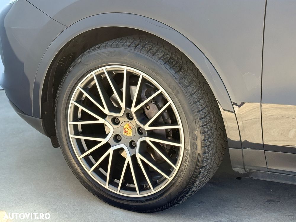 Porsche Cayenne Tiptronic S - 24