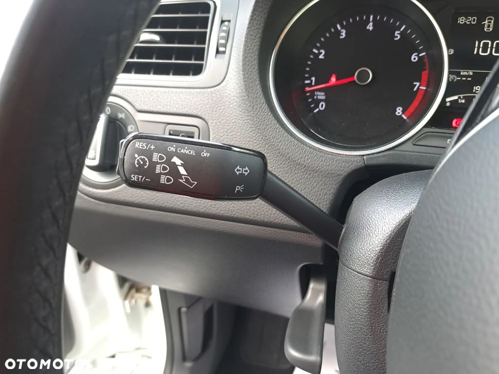 Volkswagen Polo 1.2 TSI Blue Motion Technology Life - 30