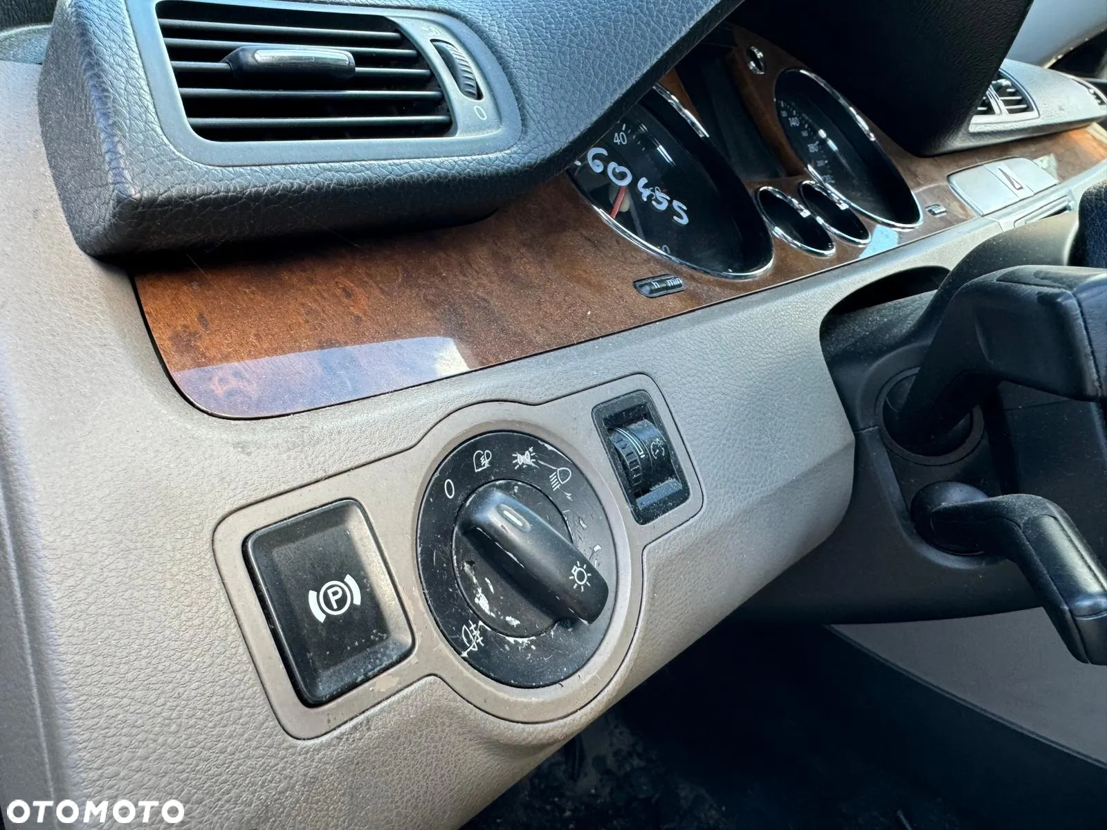 VW PASSAT B6 PULPIT DESKA ROZDZIELCZA KONSOLA - 17