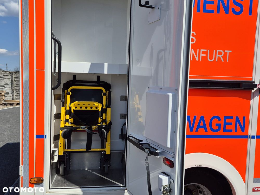 Mercedes-Benz Sprinter Karetka Ambulans - 9