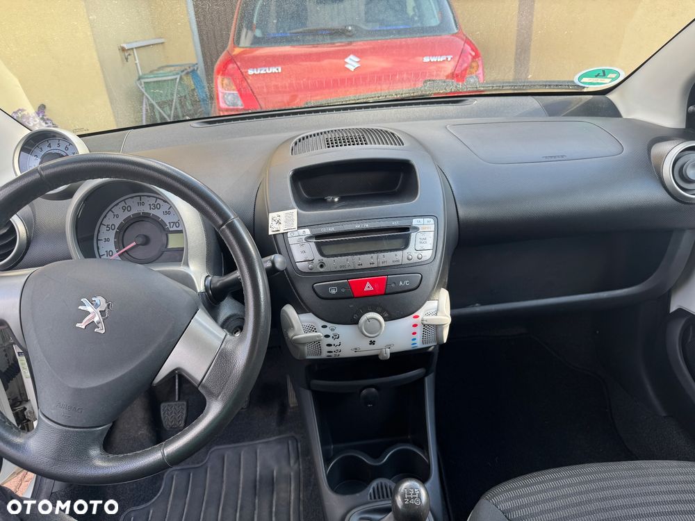 Peugeot 107 1.0 Happy - 12