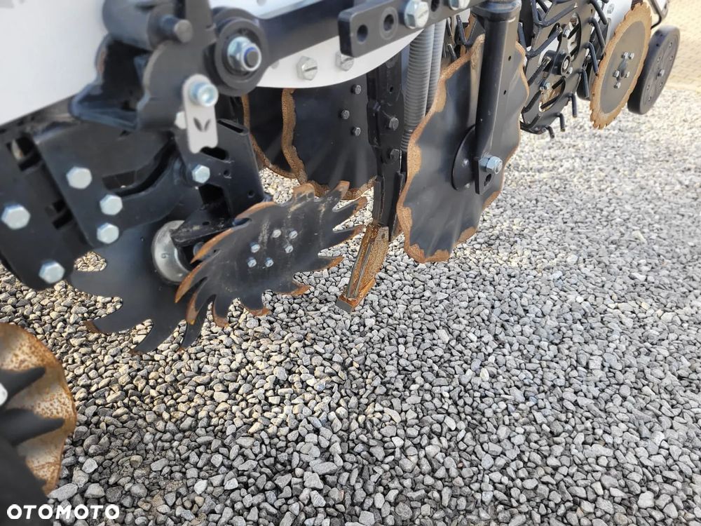 Agrisem STRIPCAT 2 6R 75RH - 4