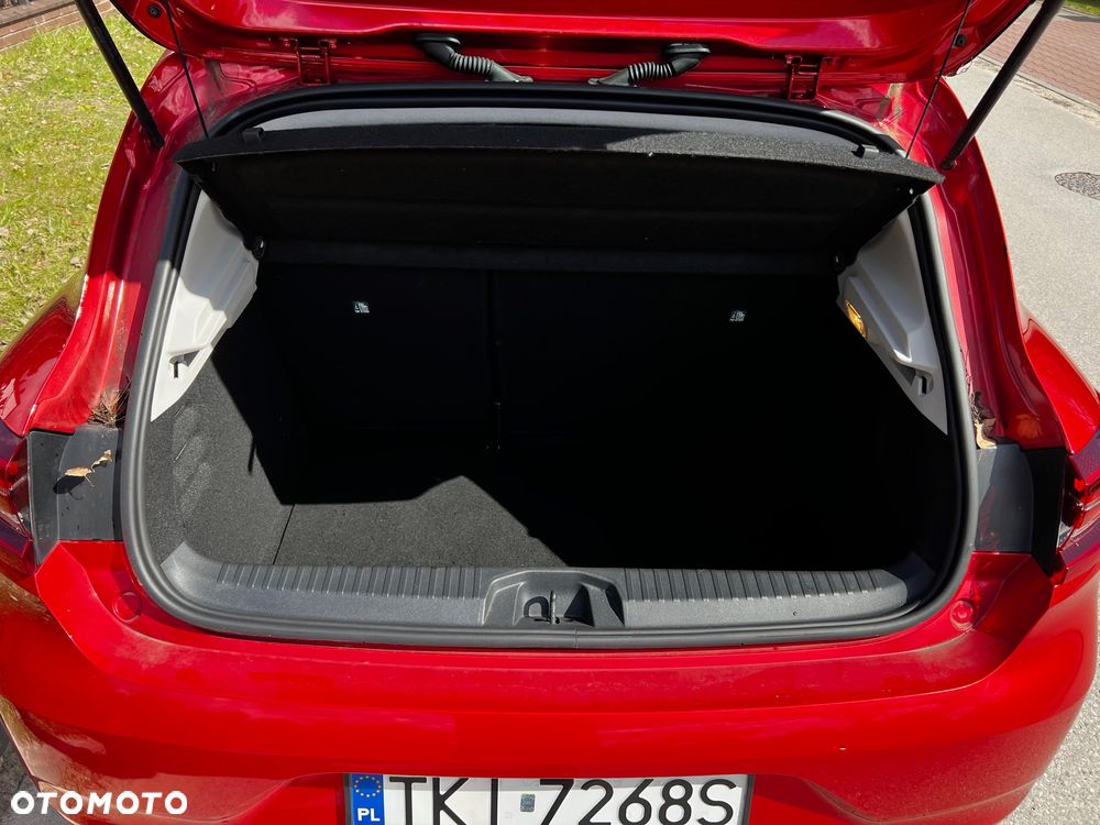 Renault Clio TCe 100 EXPERIENCE - 21